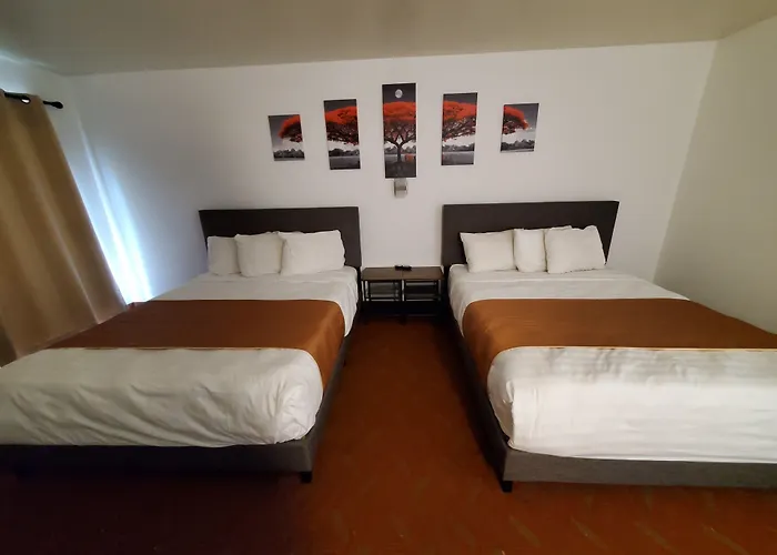 Trails End Motel 3*