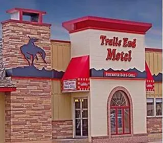 Trails End Motel 3*